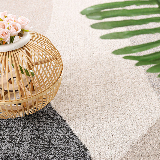 Living Room Rug Fiesta with Geometric Design in Beige Grey Cream