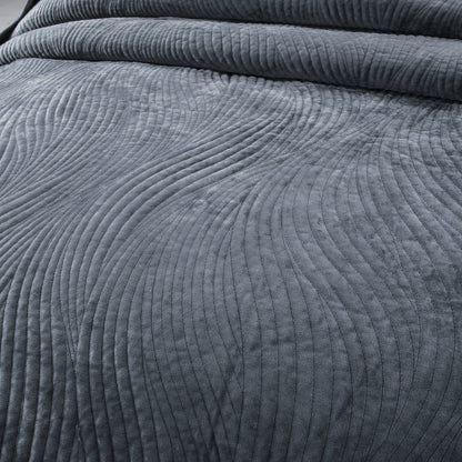 Tache Plush Dreams Steel Navy Blue Waves Velvet Quilt Set (JHW-852BL)