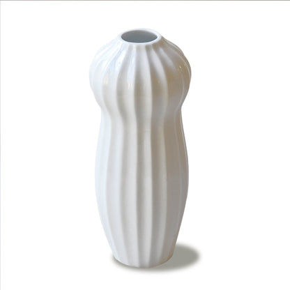 MAJA RIBBED PORCELAIN IKEBANA VASE